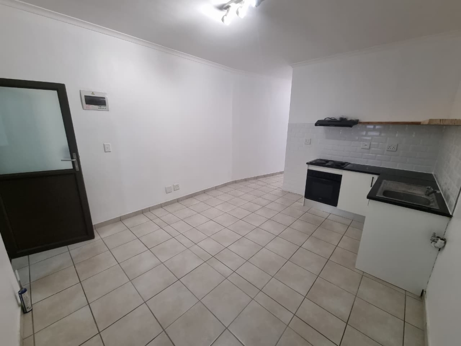 To Let 2 Bedroom Property for Rent in Observatory Western Cape